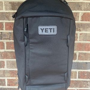 Yeti Crossroads Backpack 27L